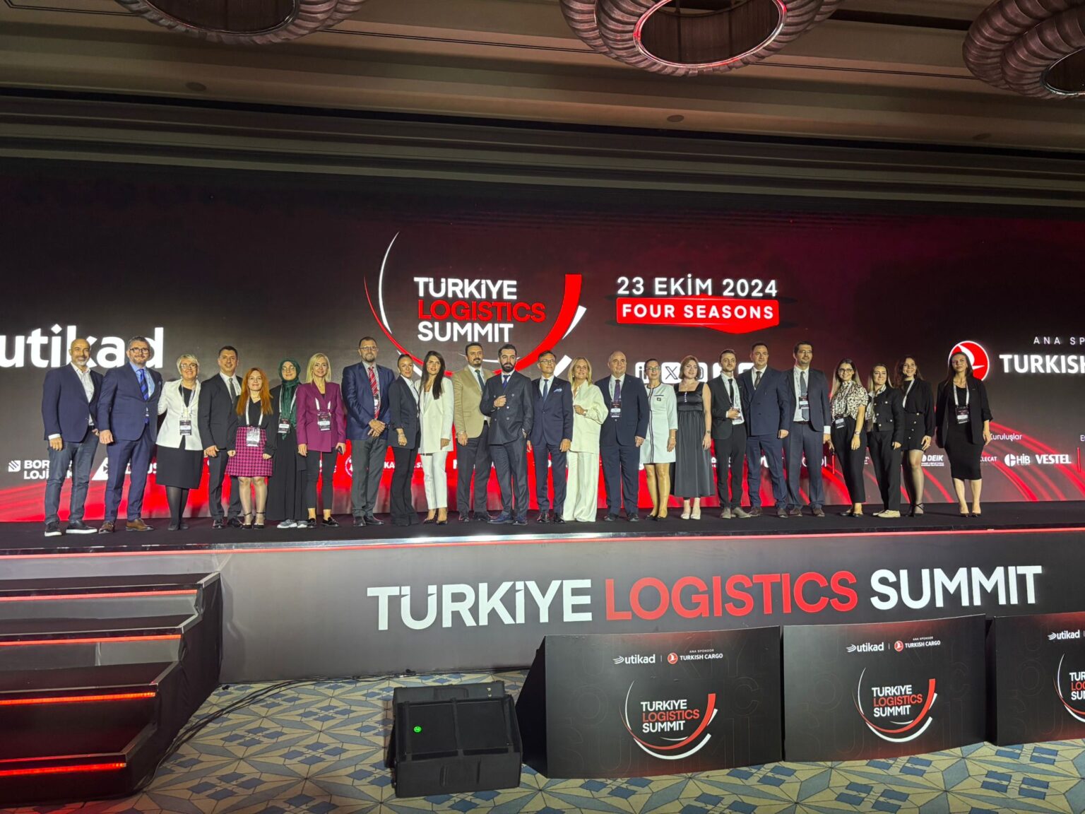 100 Milyar Dolarlık Lojistik Sektörü Türkiye Logistics Summit'te Buluştu 28 Ocak 2025