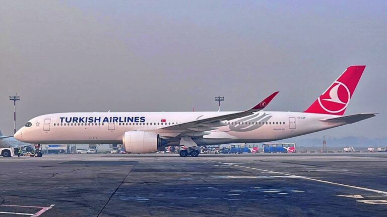 Turkish Airlines, Dhaka'ya Yeni Nesil Uçak Getirdi! 12 Aralık 2024