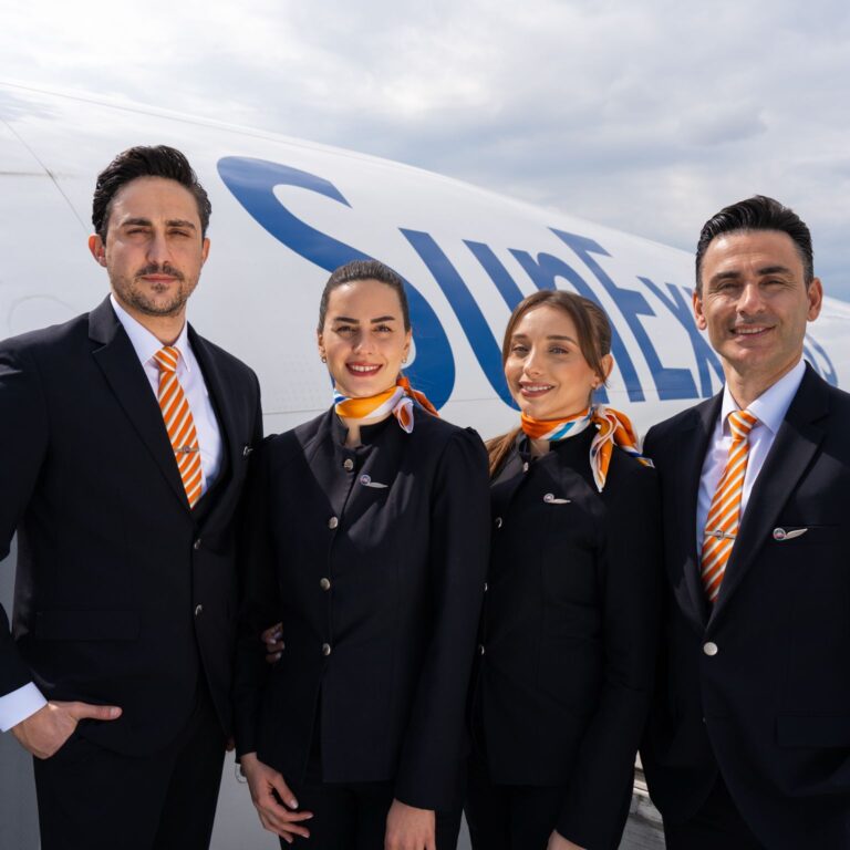 SunExpress’ten Dalaman’a Büyük Fırsat: Kabin Memuru Alımları Başladı! 29 Ocak 2025